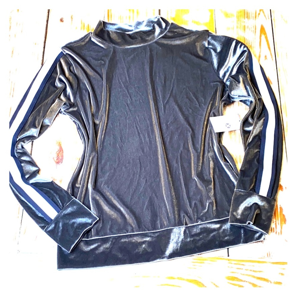 Xersion Gray Velour Pullover Long Sleeve Top Size Medium